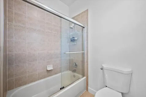 2104 Spring Court Palm Beach Gardens FL 33410