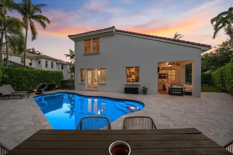 2104 Spring Court Palm Beach Gardens FL 33410