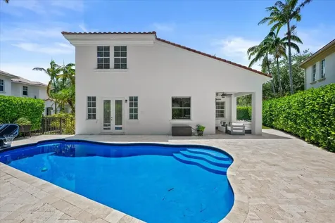 2104 Spring Court Palm Beach Gardens FL 33410