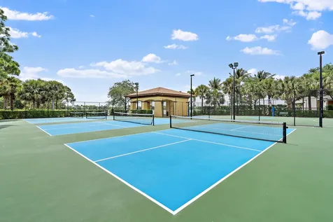2104 Spring Court Palm Beach Gardens FL 33410