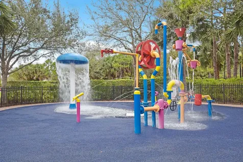 2104 Spring Court Palm Beach Gardens FL 33410