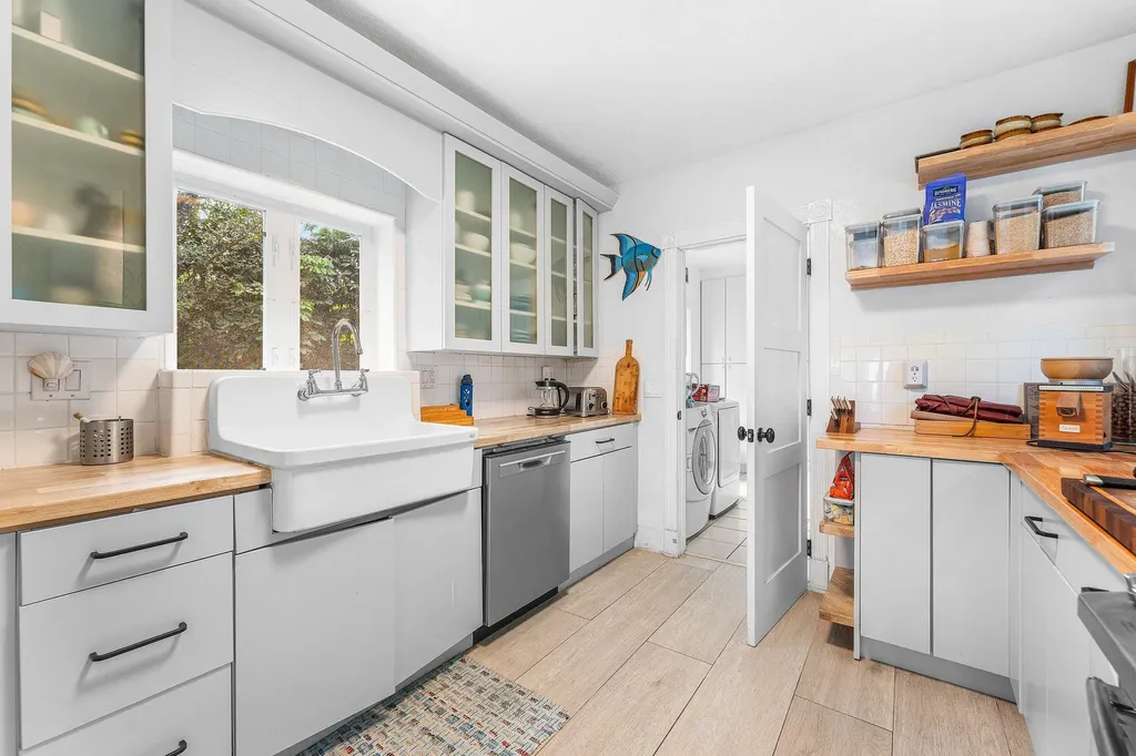 2573 SW 30th Terrace Fort Lauderdale FL 33312