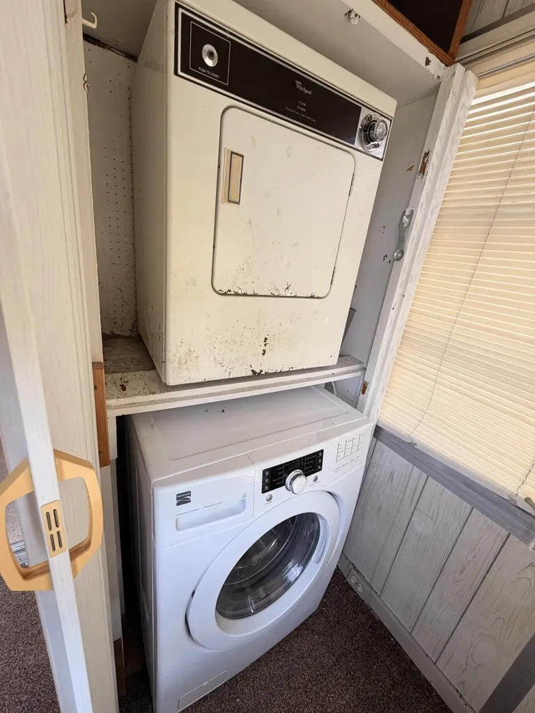 19 Saxony Delray Beach FL 33446