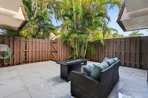 825 Center Street Jupiter FL 33458