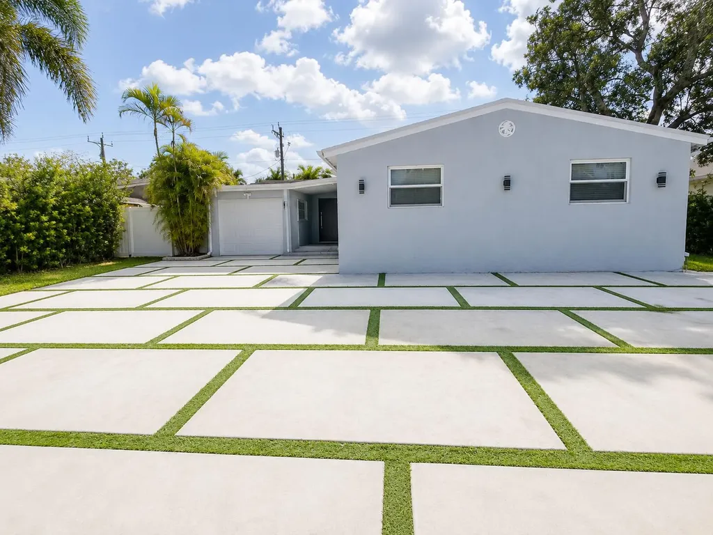 3111 N 66th Avenue Hollywood FL 33024