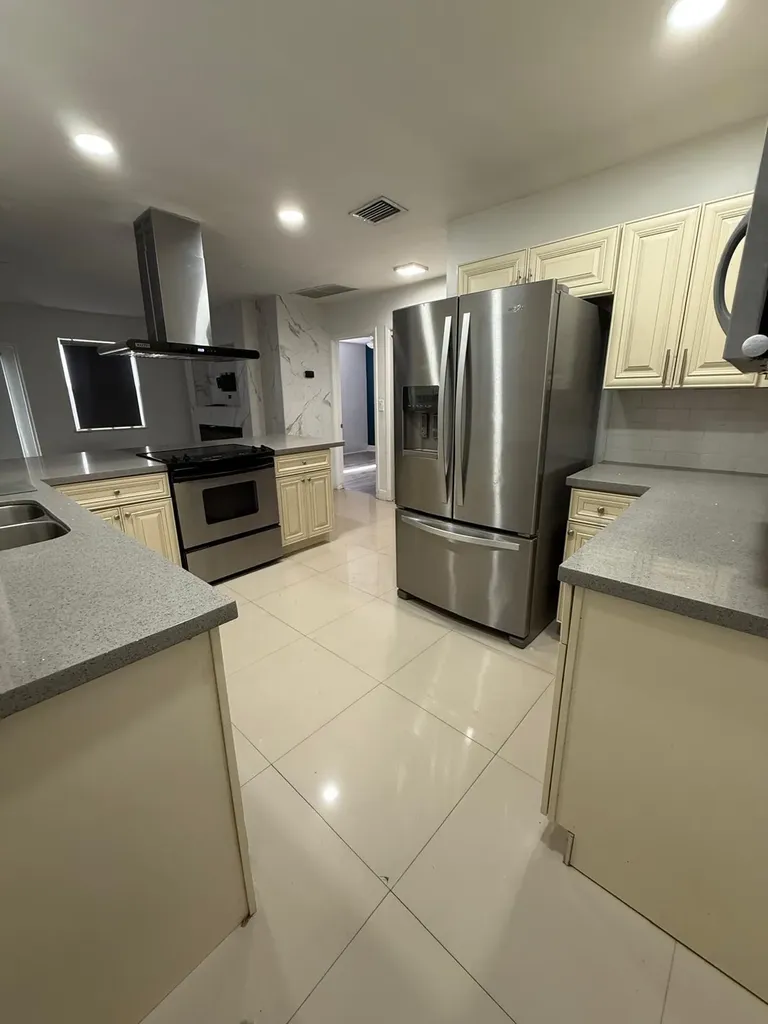 3111 N 66th Avenue Hollywood FL 33024