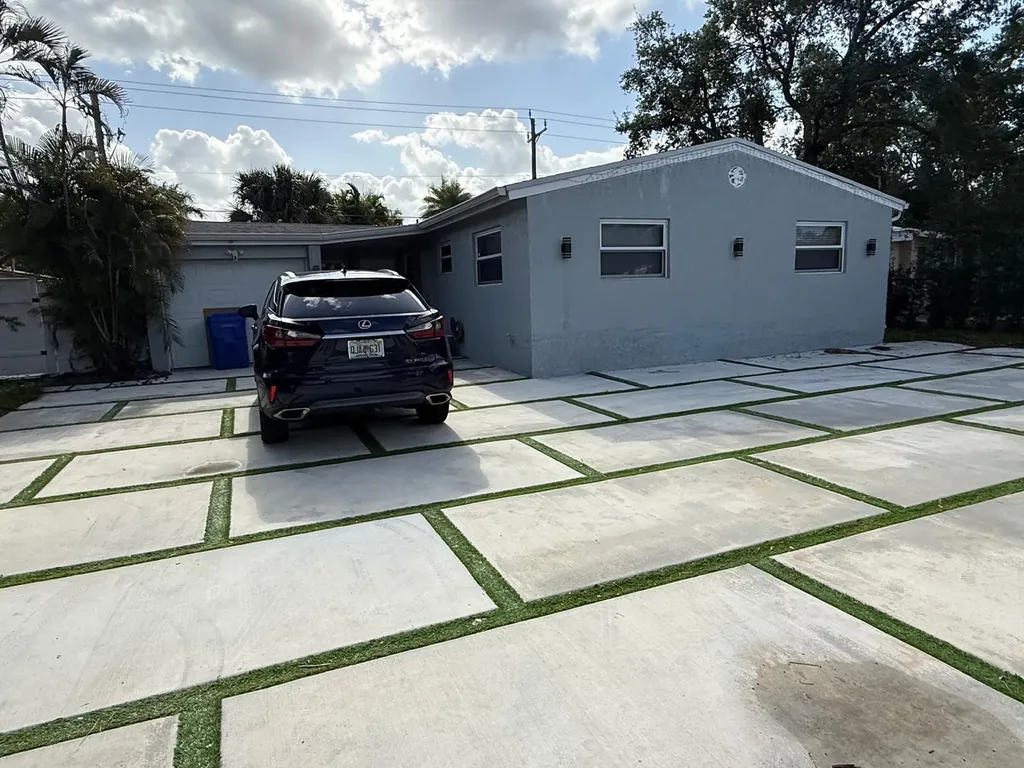 3111 N 66th Avenue Hollywood FL 33024