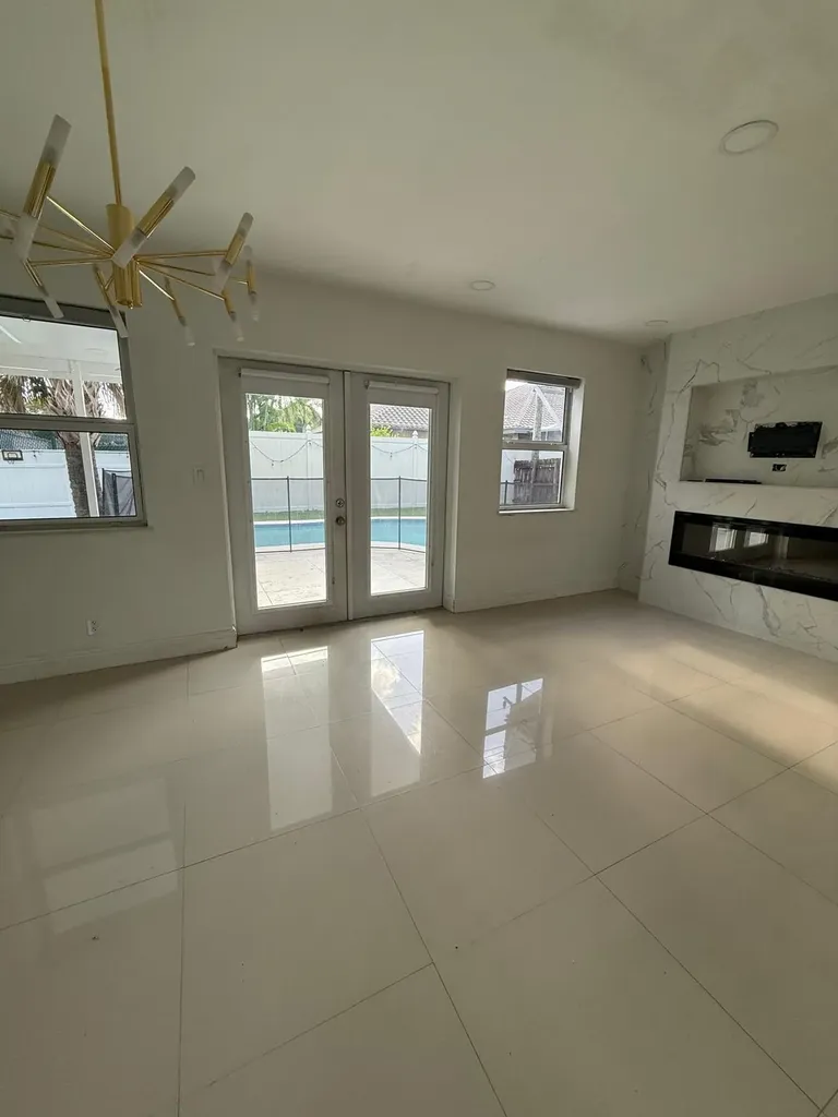 3111 N 66th Avenue Hollywood FL 33024