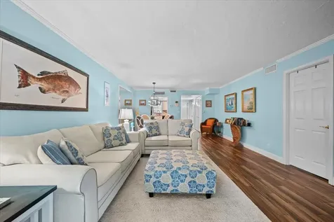 1205 NE Sandy Lane Singer Island FL 33404