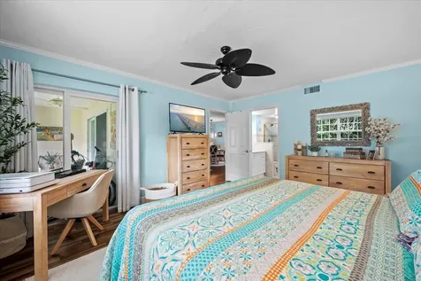 1205 NE Sandy Lane Singer Island FL 33404