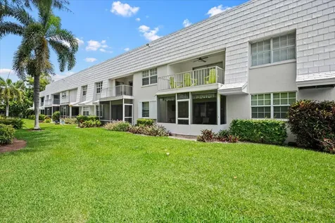 1205 NE Sandy Lane Singer Island FL 33404