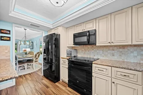1205 NE Sandy Lane Singer Island FL 33404