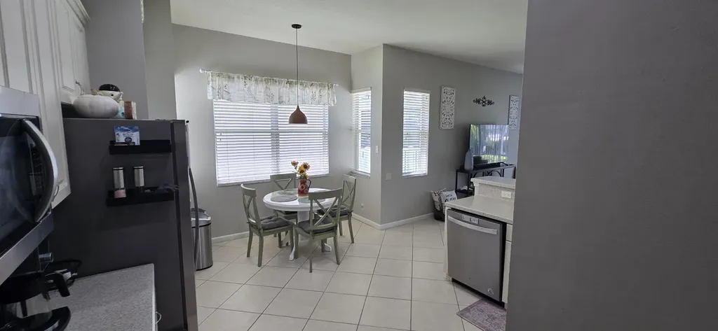 195 NW Willow Grove Avenue Port St Lucie FL 34986