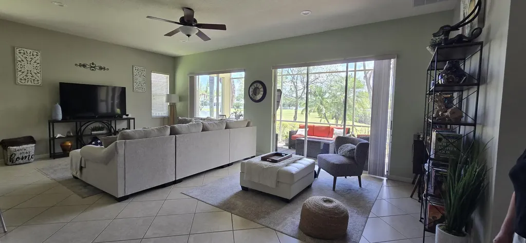 195 NW Willow Grove Avenue Port St Lucie FL 34986