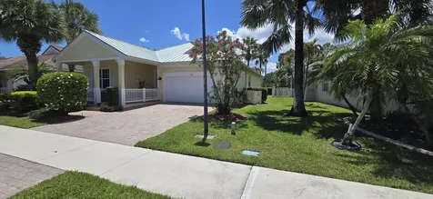195 NW Willow Grove Avenue Port St Lucie FL 34986
