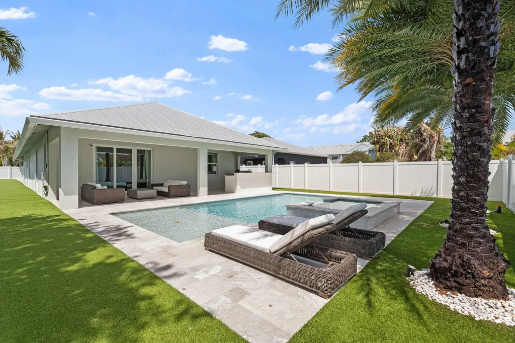 17726 Carver Avenue Jupiter FL 33458