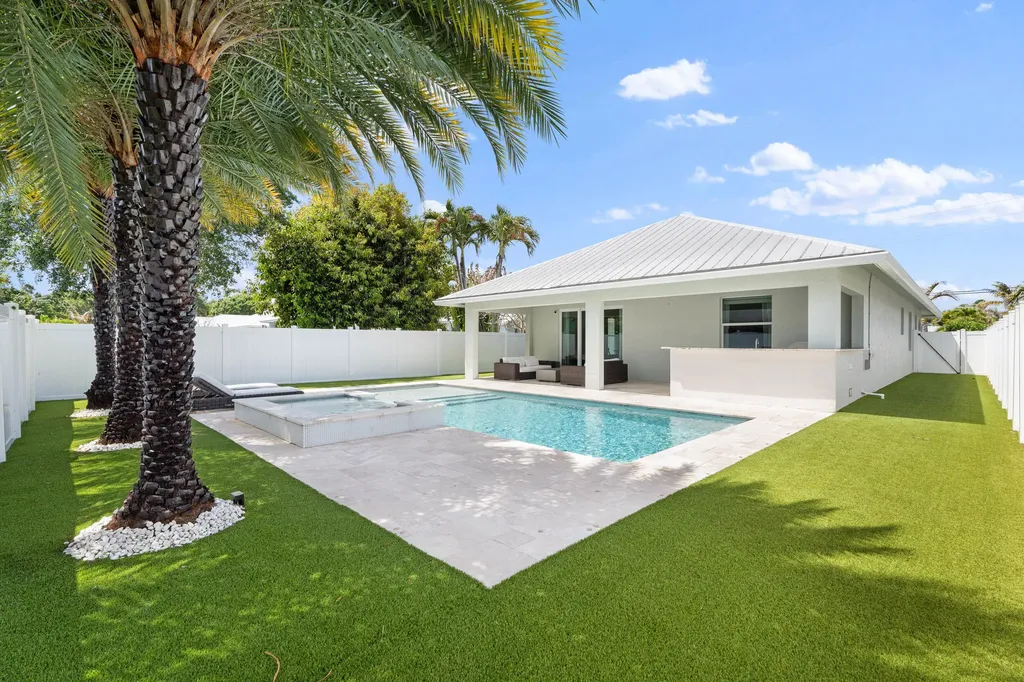 17726 Carver Avenue Jupiter FL 33458