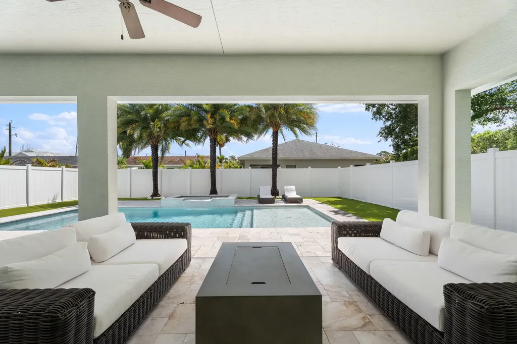 17726 Carver Avenue Jupiter FL 33458