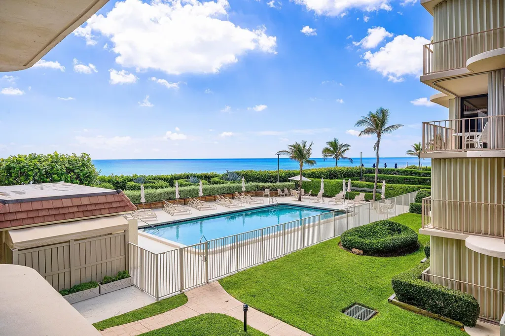 3200 S Ocean Boulevard Palm Beach FL 33480