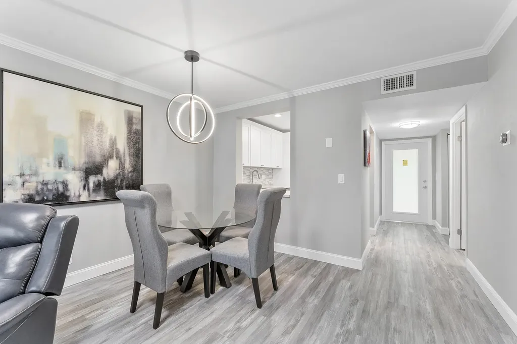 118 Lake Constance Drive West Palm Beach FL 33411