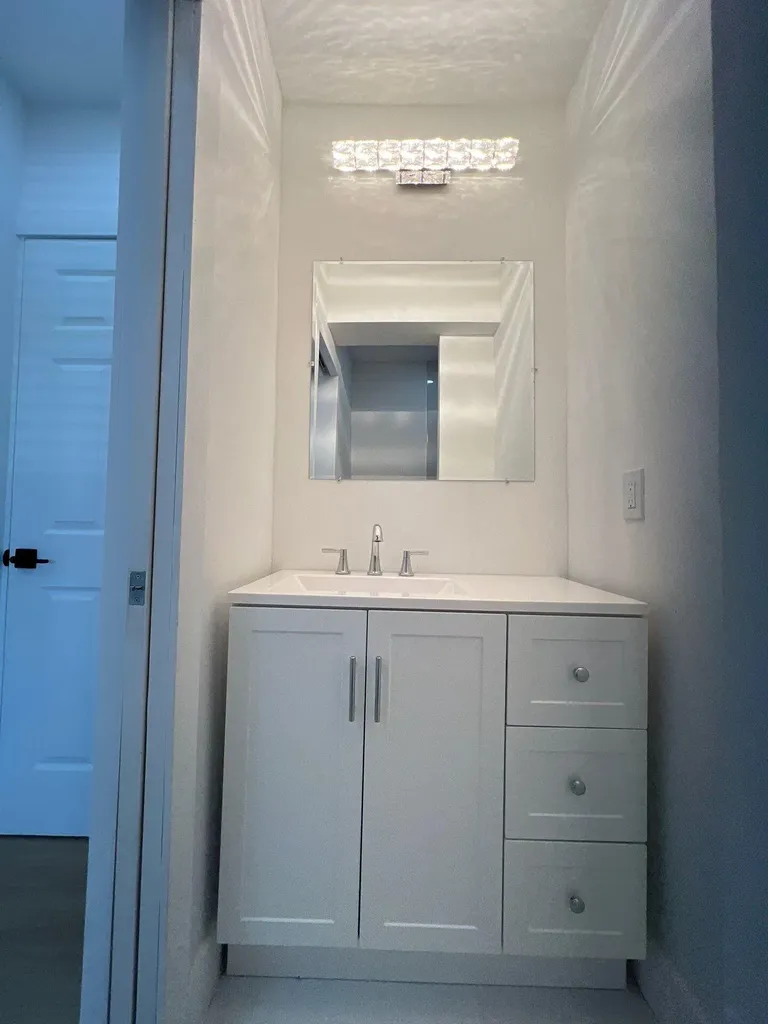 1350 NE 162nd Street North Miami Beach FL 33162