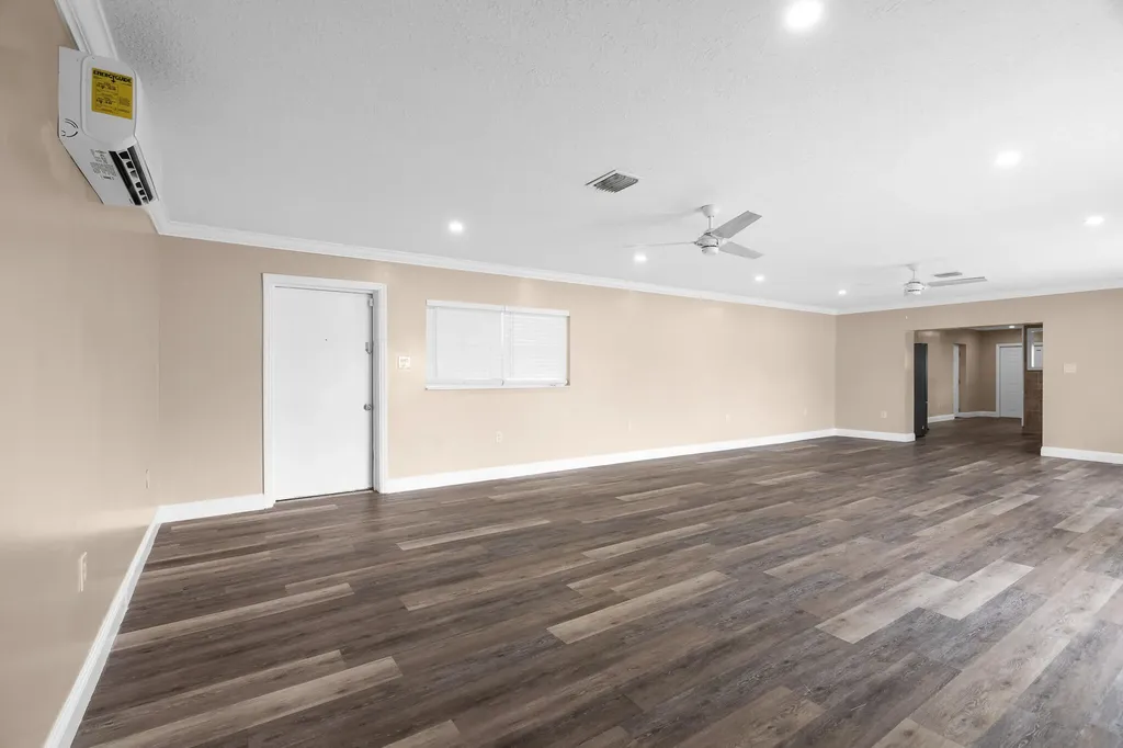 3201 Alice Drive Palm Springs FL 33461