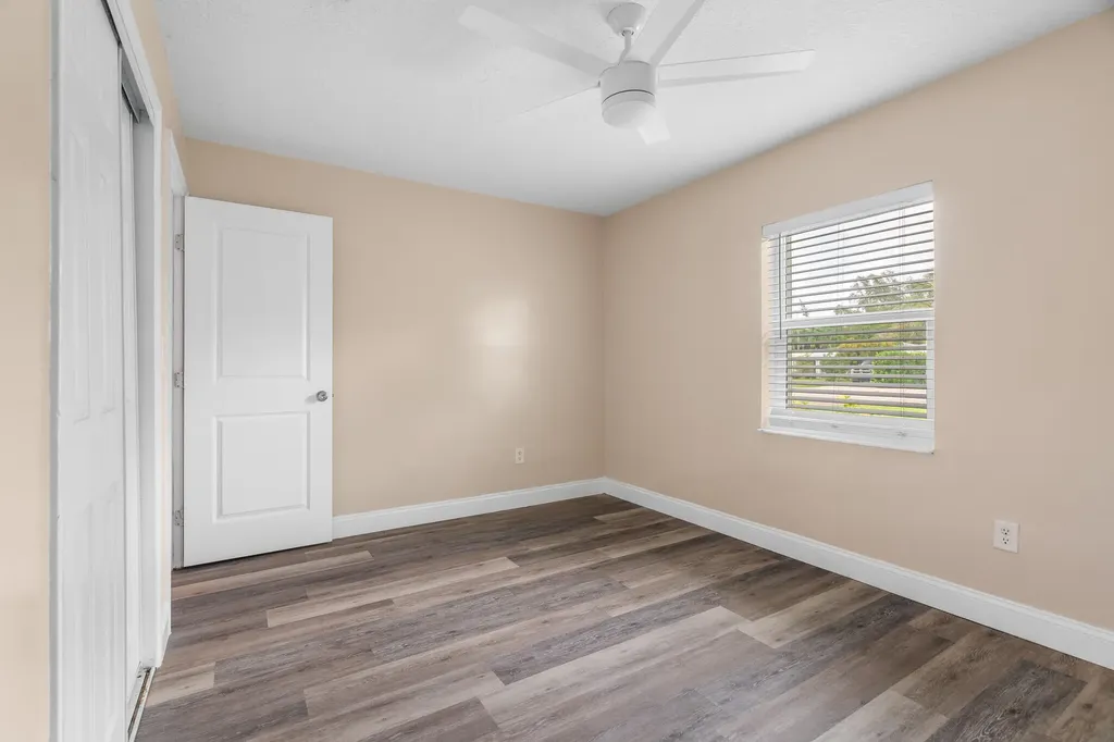 3201 Alice Drive Palm Springs FL 33461