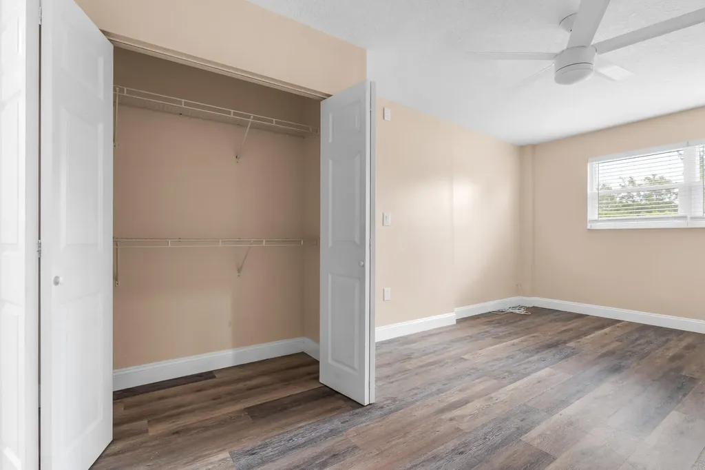 3201 Alice Drive Palm Springs FL 33461