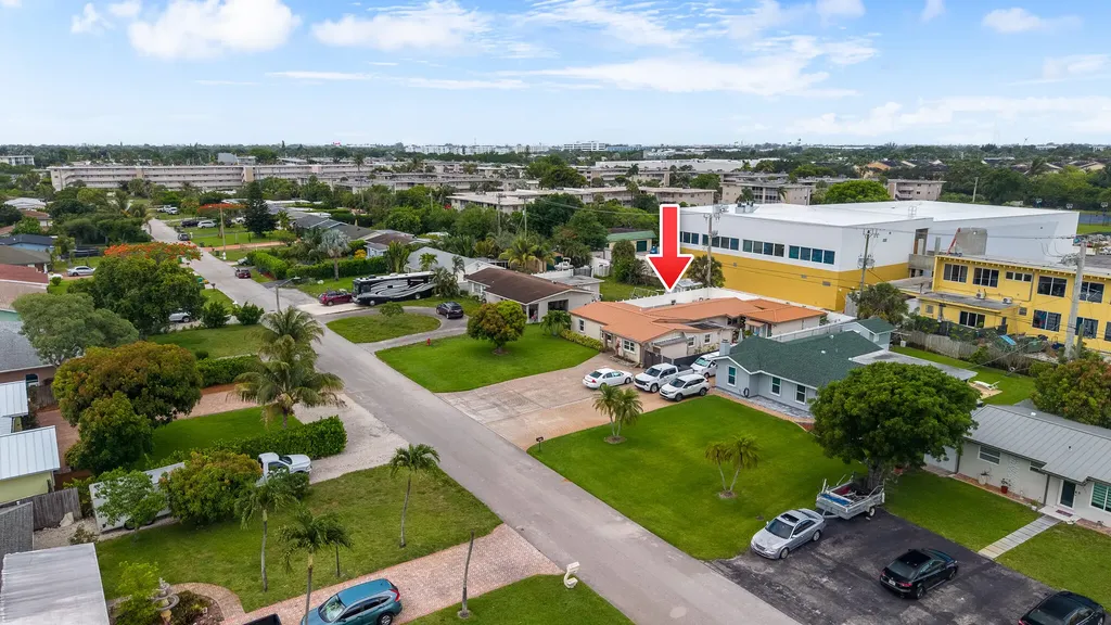 3201 Alice Drive Palm Springs FL 33461