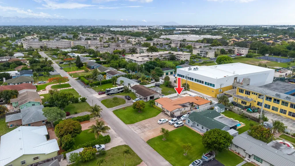 3201 Alice Drive Palm Springs FL 33461