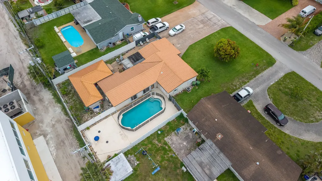 3201 Alice Drive Palm Springs FL 33461