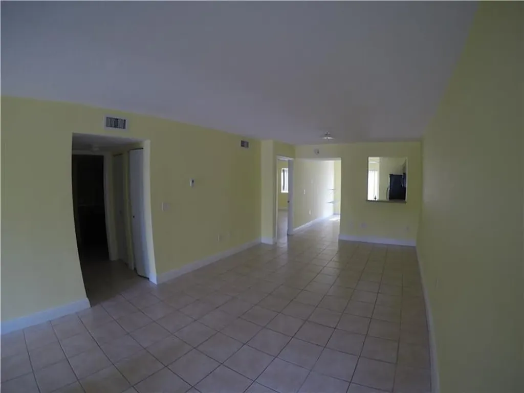 4785 SW 62nd Avenue Davie FL 33314
