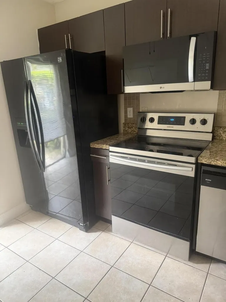 4785 SW 62nd Avenue Davie FL 33314