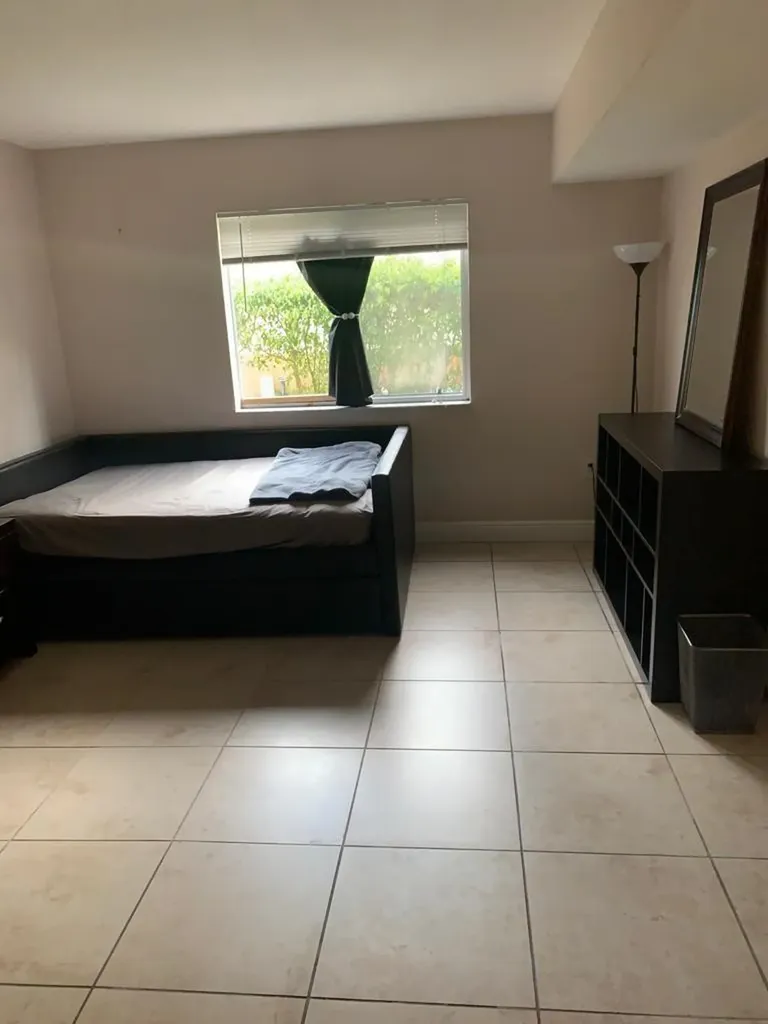 4785 SW 62nd Avenue Davie FL 33314