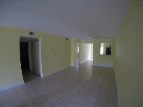 4785 SW 62nd Davie FL 33314