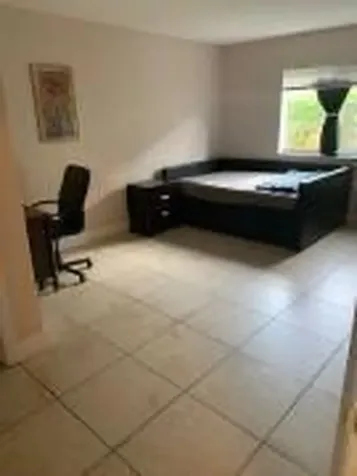 4785 SW 62nd Davie FL 33314