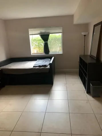 4785 SW 62nd Davie FL 33314