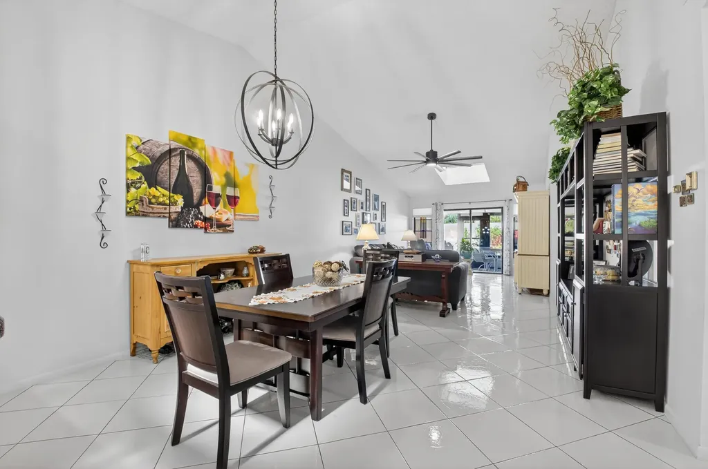 5893 Sunswept Lane Boynton Beach FL 33437