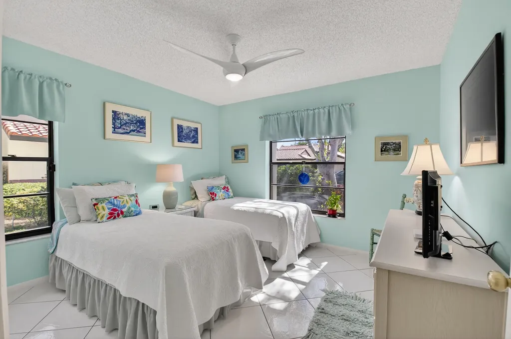 5893 Sunswept Lane Boynton Beach FL 33437