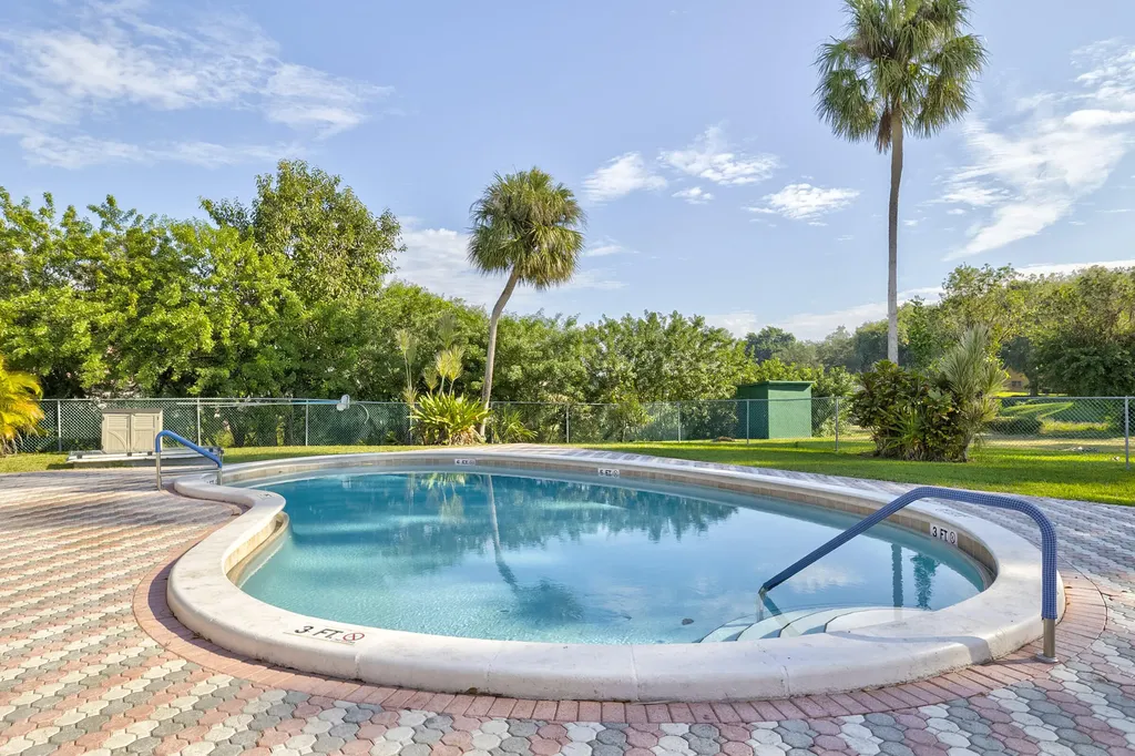 3160 Holiday Springs Boulevard Margate FL 33063