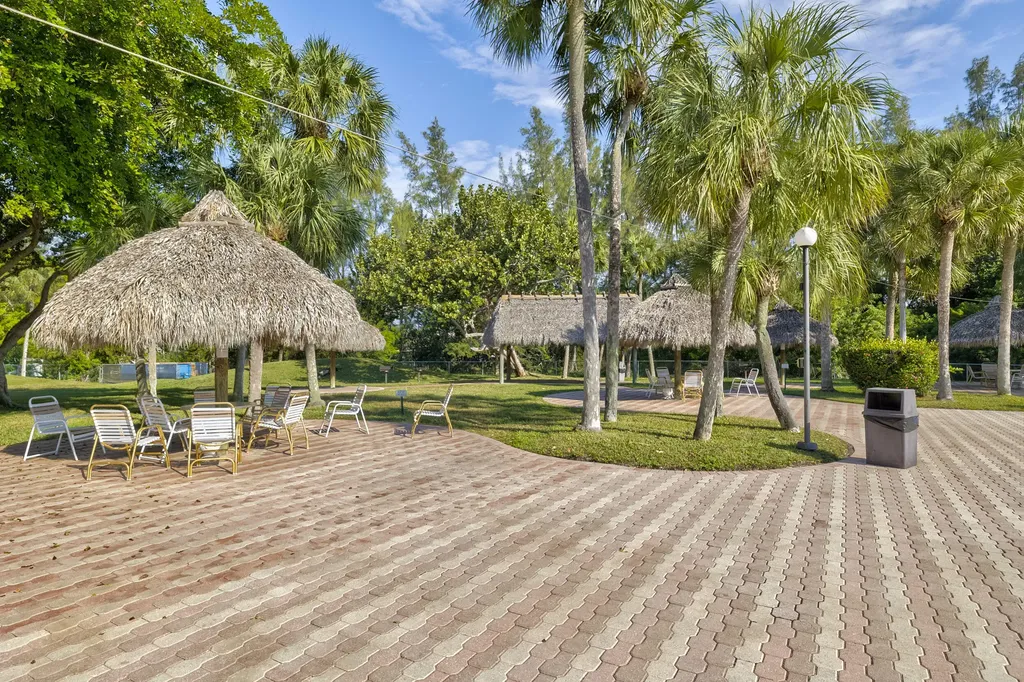 3160 Holiday Springs Boulevard Margate FL 33063