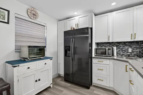 3160 Holiday Springs Boulevard Margate FL 33063