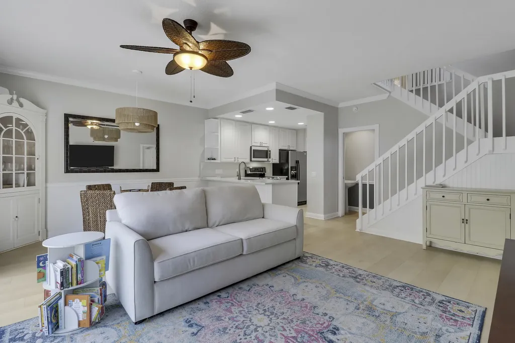 23 Live Oak Circle Tequesta FL 33469