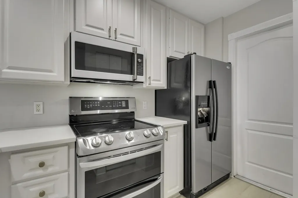 23 Live Oak Circle Tequesta FL 33469