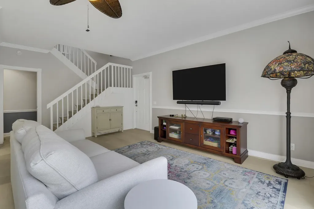 23 Live Oak Circle Tequesta FL 33469