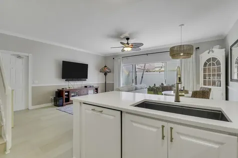 23 Live Oak Circle Tequesta FL 33469