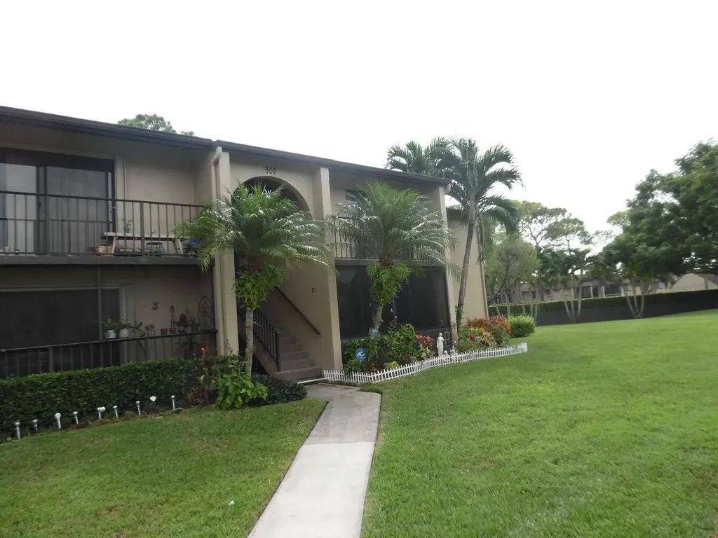502 Shady Pine Way Greenacres FL 33415