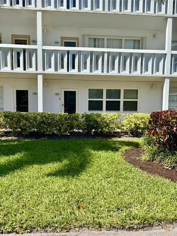 1044 Cambridge C Deerfield Beach FL 33442