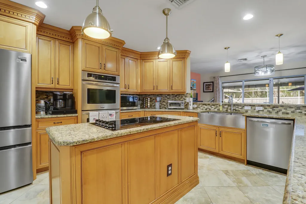 1881 SW Taurus Lane Port St Lucie FL 34984
