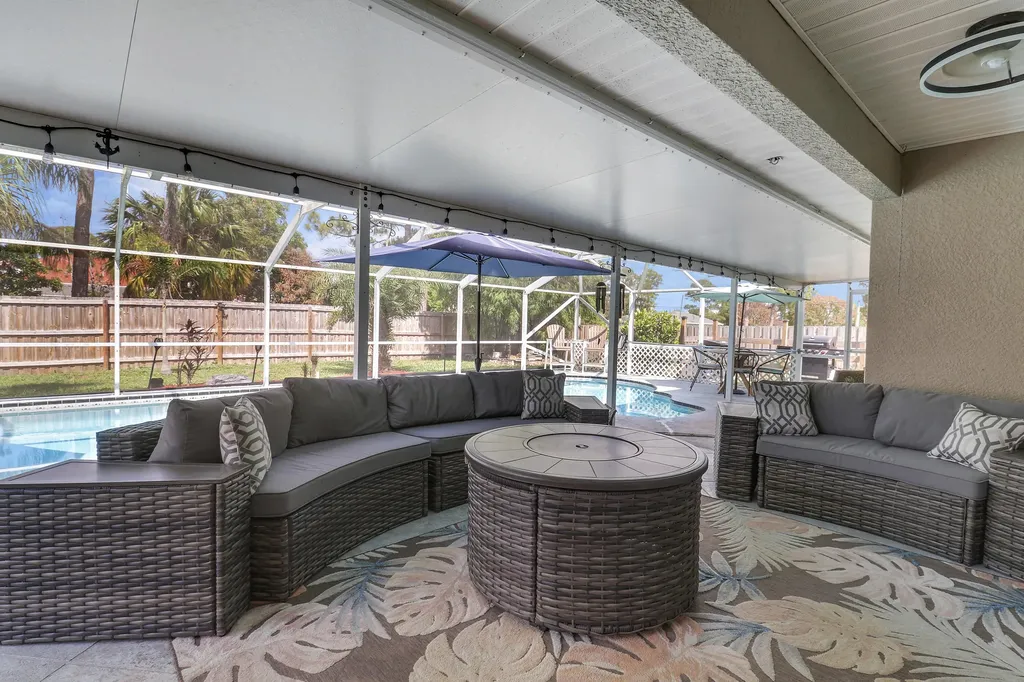 1881 SW Taurus Lane Port St Lucie FL 34984